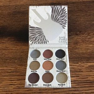 Never used Glam Metals eye shadow palette